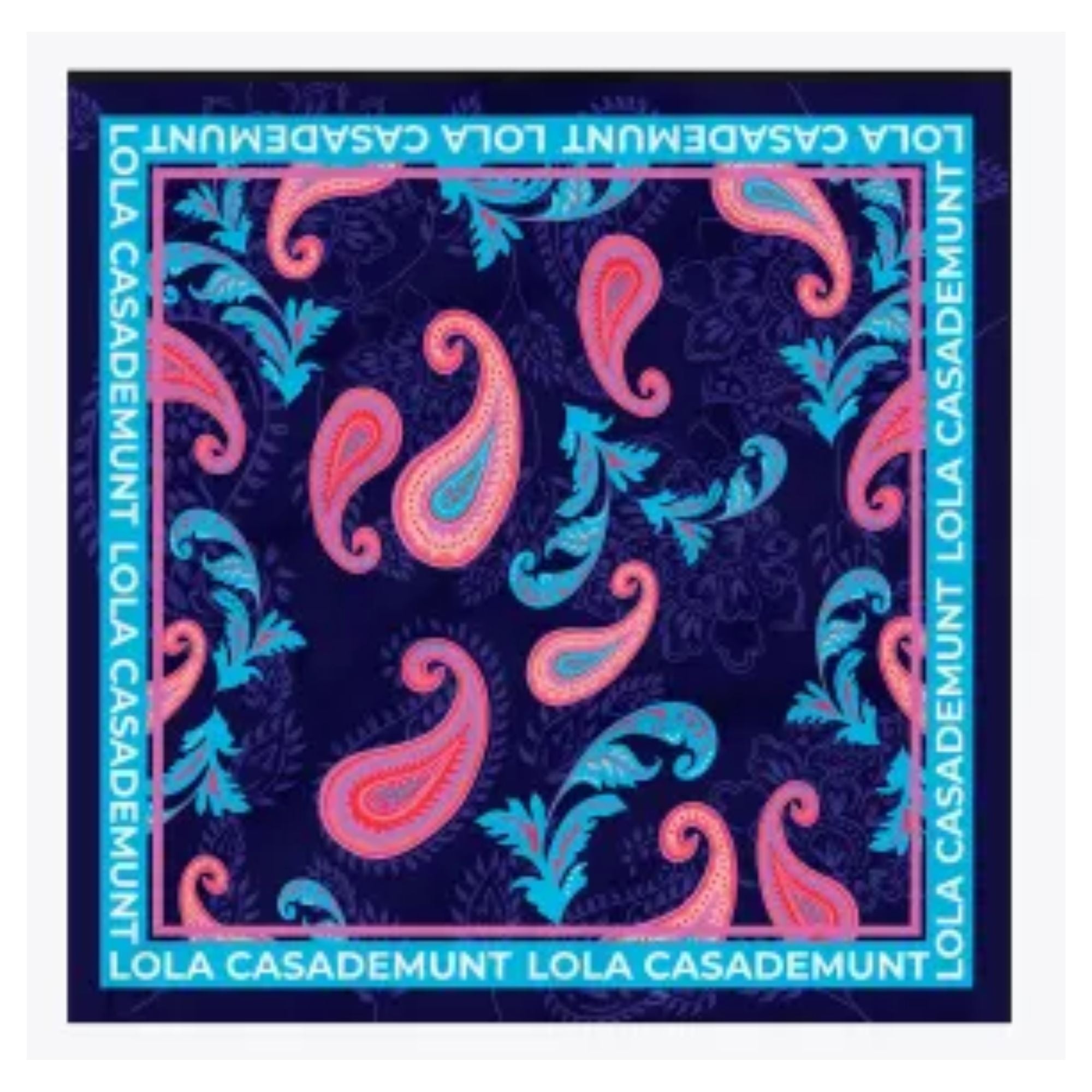 Pañuelo Lola Casademunt Estampado Paisley Flores Calipso y Fucsia