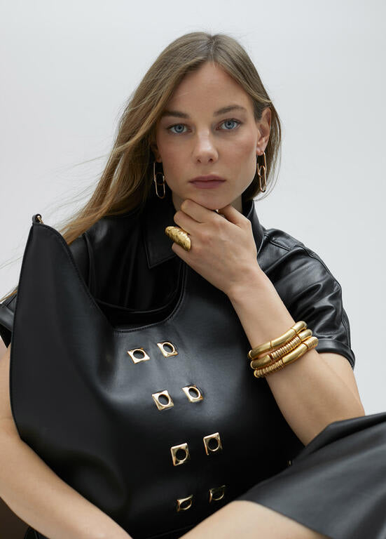 Bolso Lola Casademunt con Ojales Cuadrados Negro