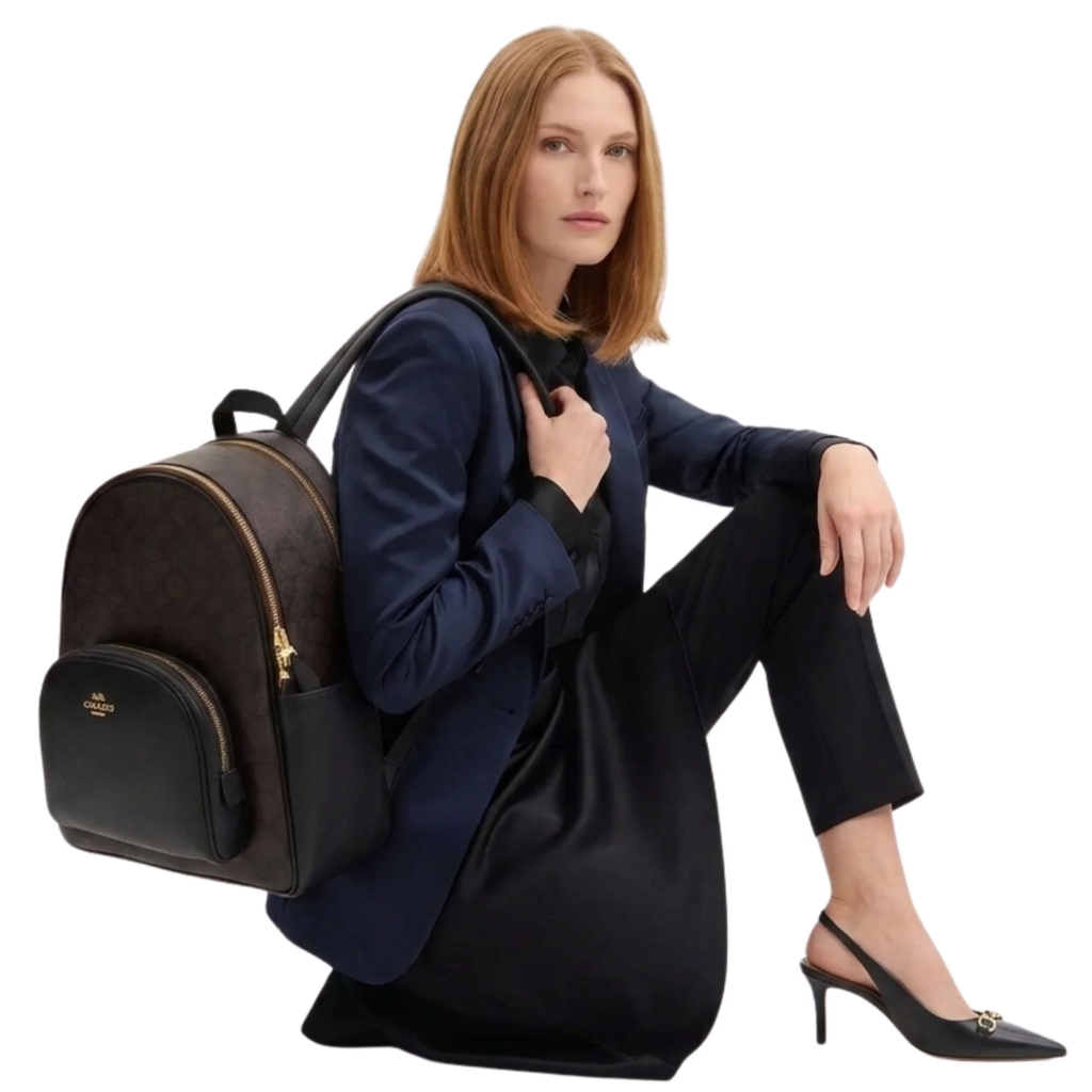 Mochila Coach Court monograma café y negro