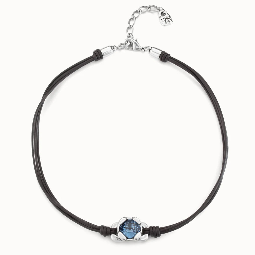 Collar Uno de 50 cuero con piedra azul al centro