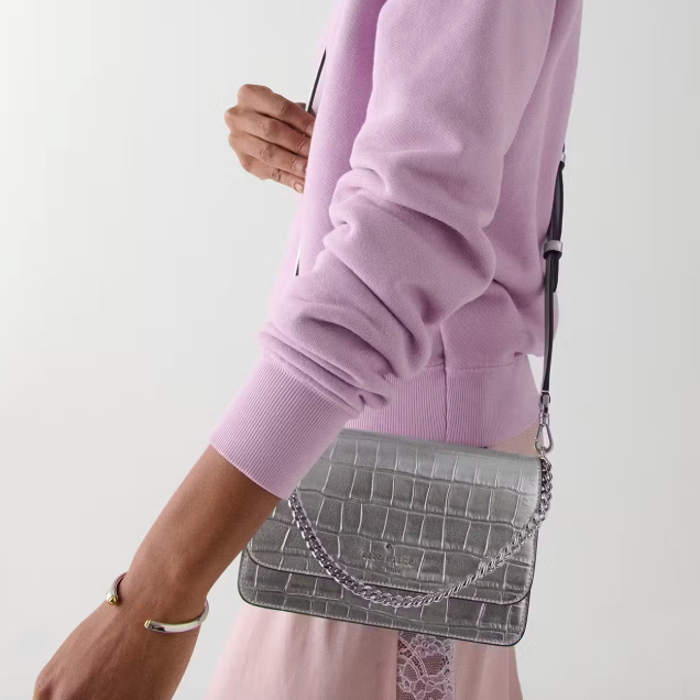 Cartera Kate Spade Madison rectangular pequeña cuero cocodrilo plateado