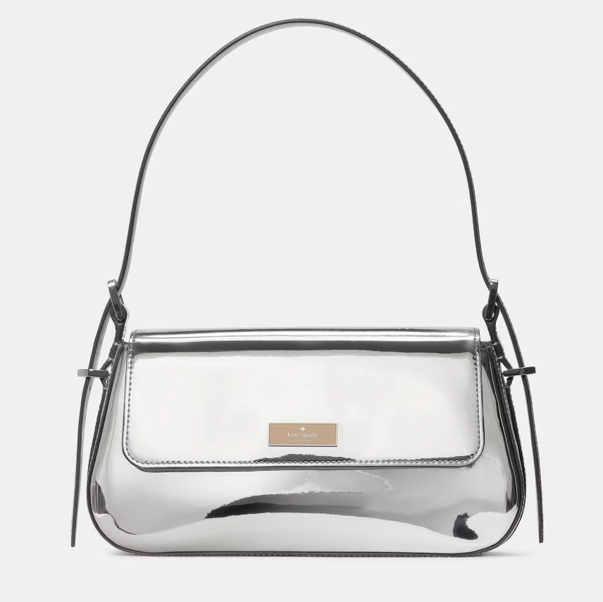 Cartera Kate Spade Patent rectangular metalica plateada