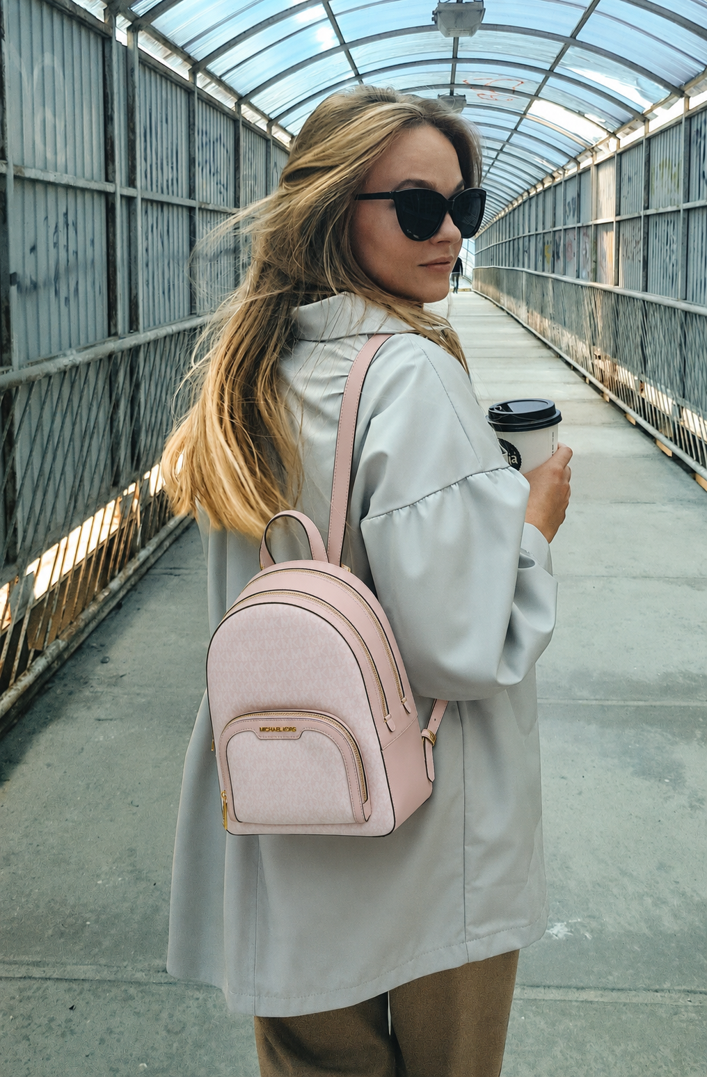 Mochila Michael Kors Jaycee Mediana Monograma Degrade Rosa