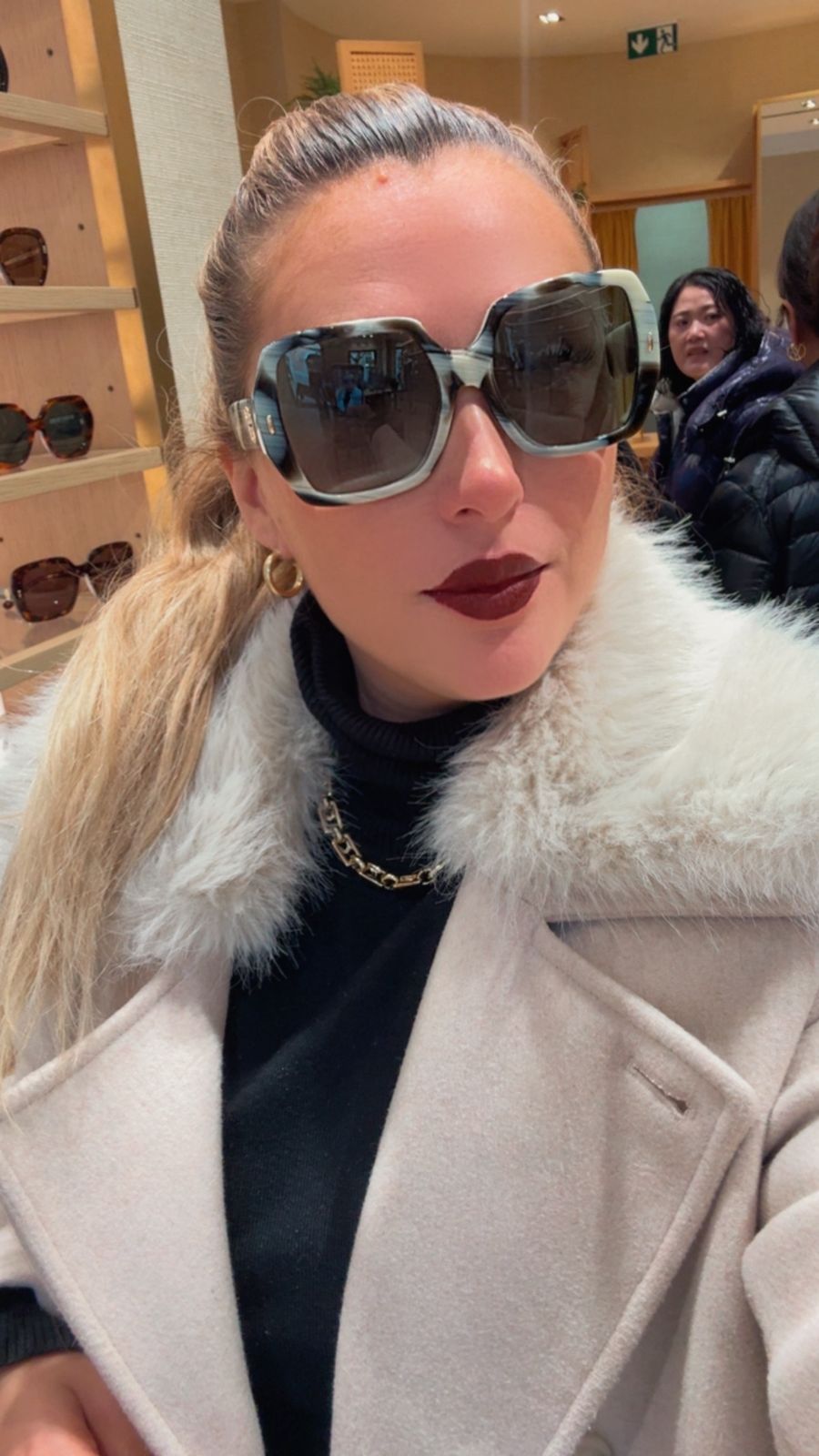 Lentes Tory Burch Miller Square Ivory Cuadrados con celeste