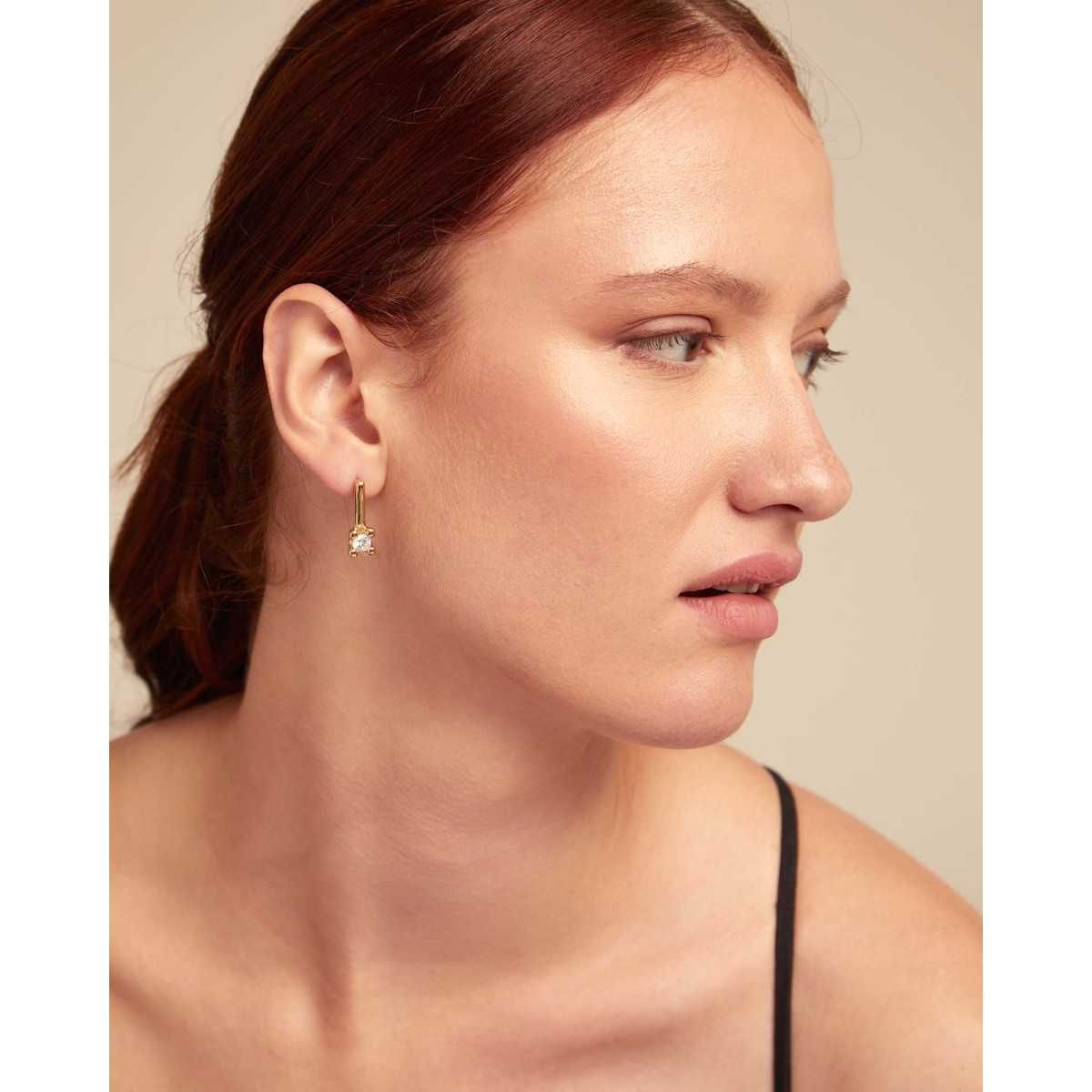 Aros Uno de 50 Solitario Doble baño de oro 18k con piedra circonita