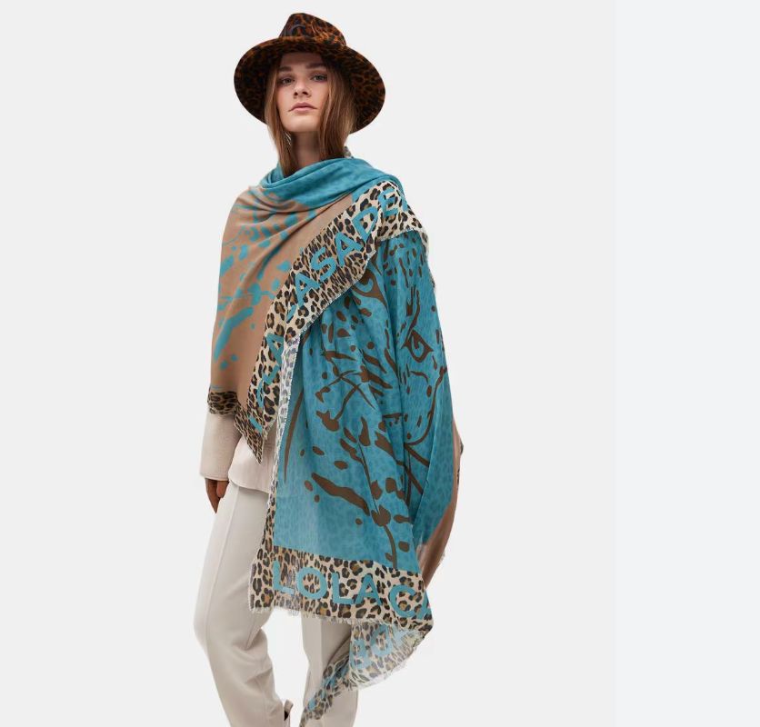 Pañuelo Lola Casademunt estampado cara tigre doble invertida Calipso