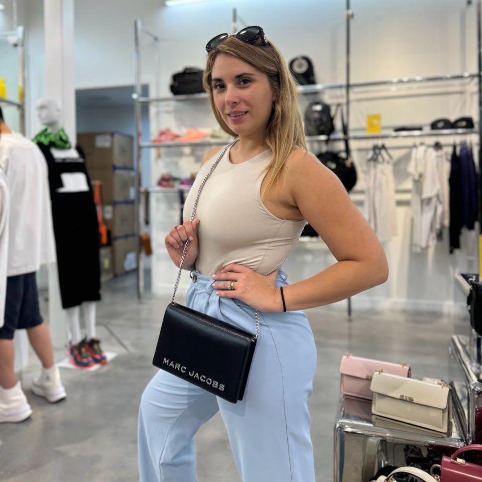 Cartera Marc Jacobs Sobre Negro