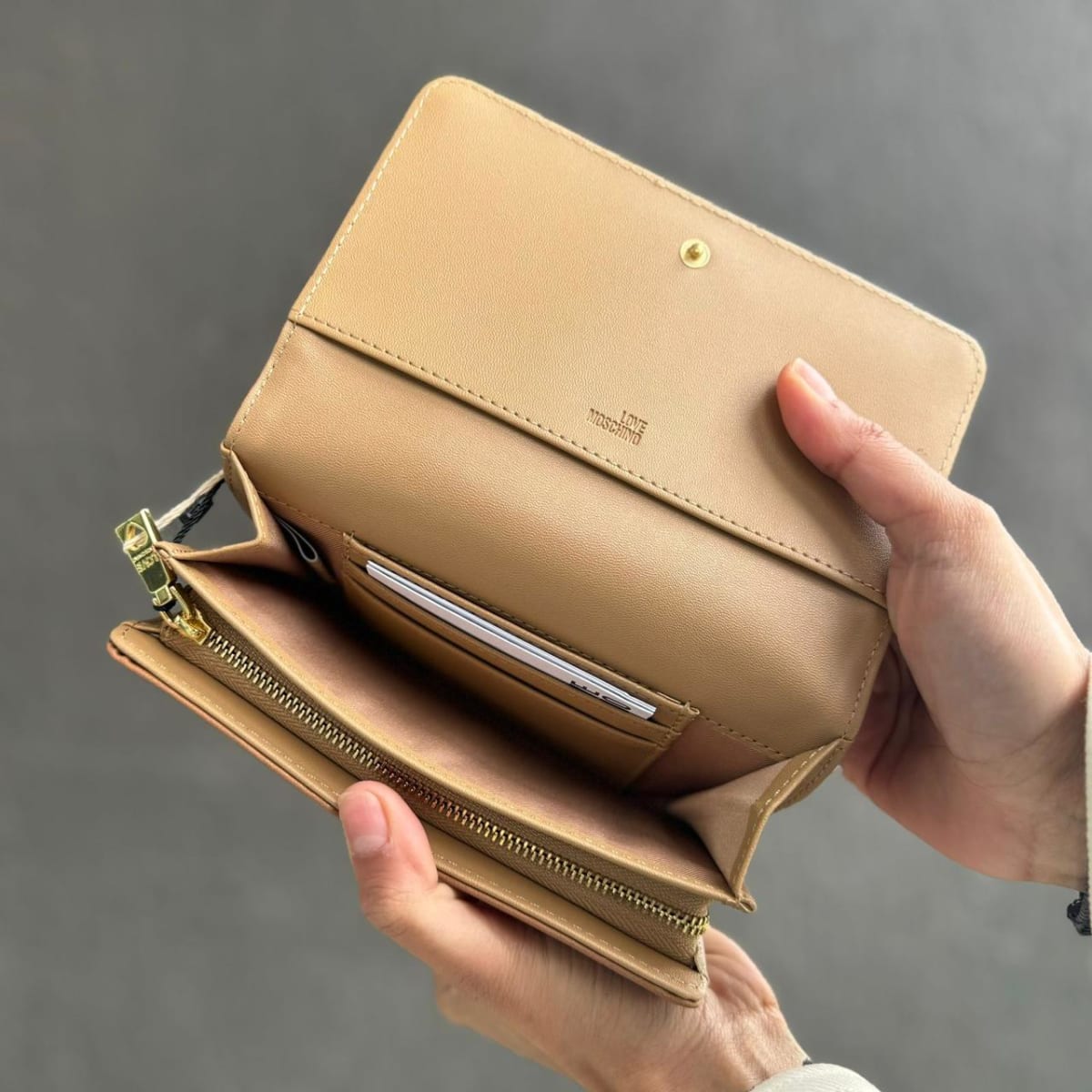 Billetera Love Moschino Beige