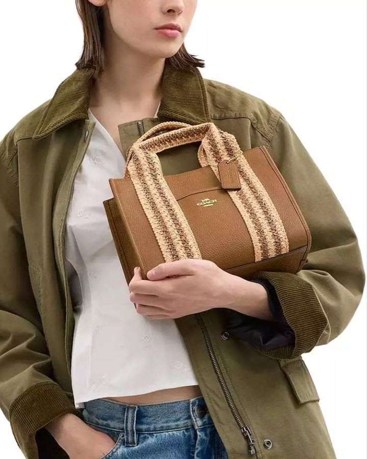 Cartera Coach Tote small cuadrado Camel