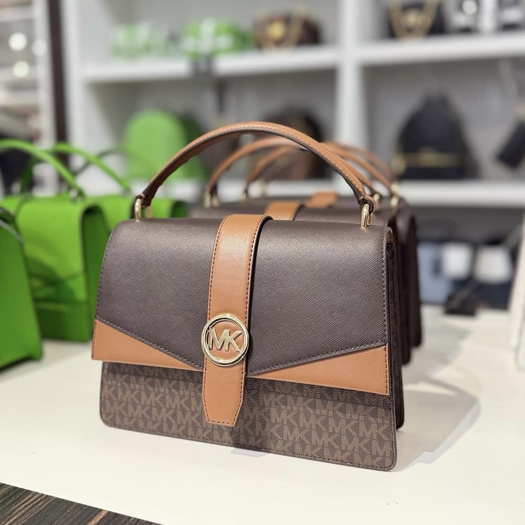 Cartera Michael Kors Crossbody Greenwich con Asa Cafe