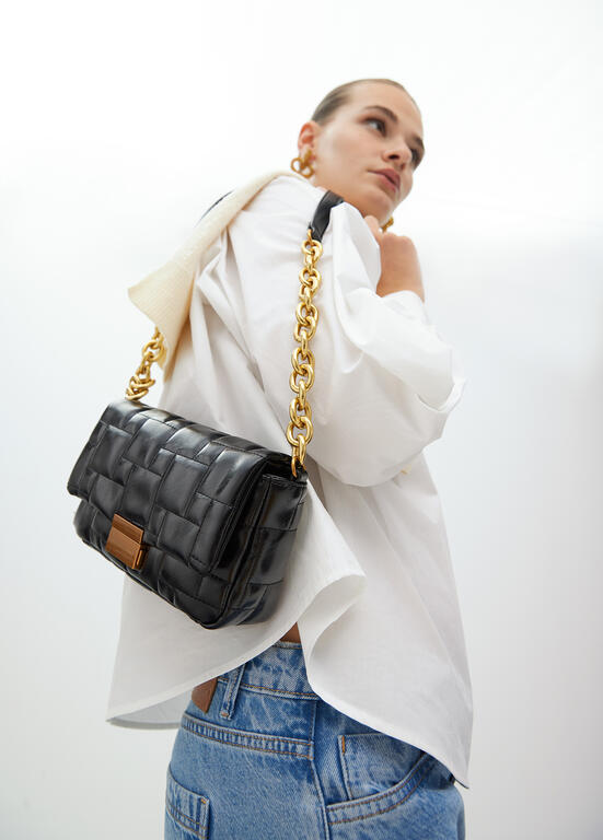 Cartera Lola Casademunt  acolchada a cuadritos Negro