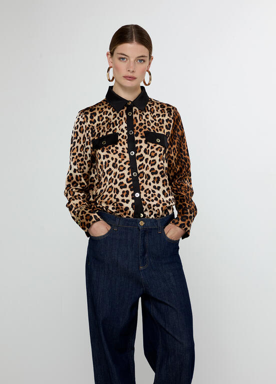 Camisa Lola Casademunt Satin Negro con Animal
