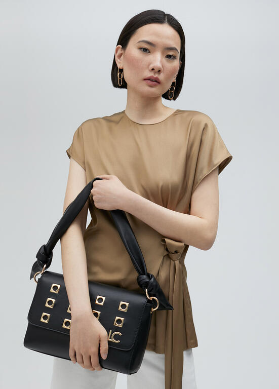 Cartera Lola Casademunt rectangular con ojales cuadrado Negro