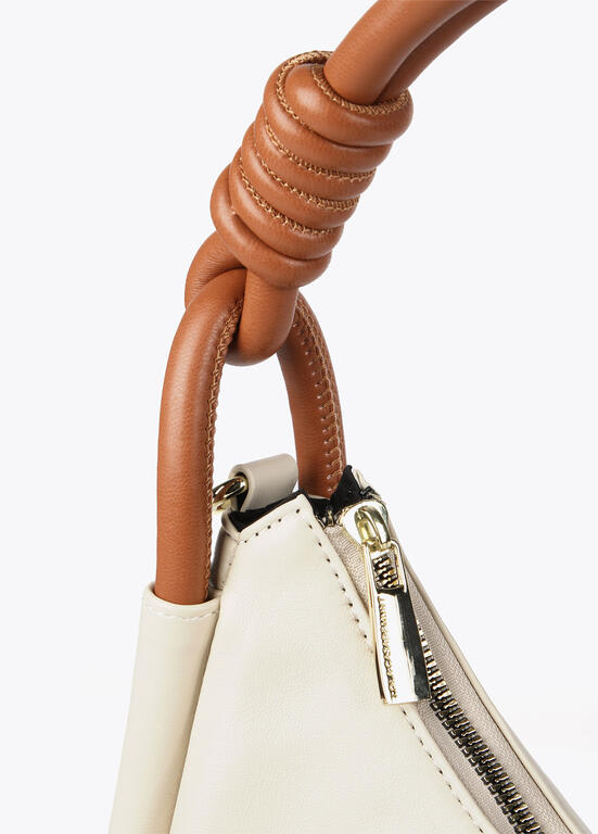 Cartera Lola Casademunt Media luna grande blanca