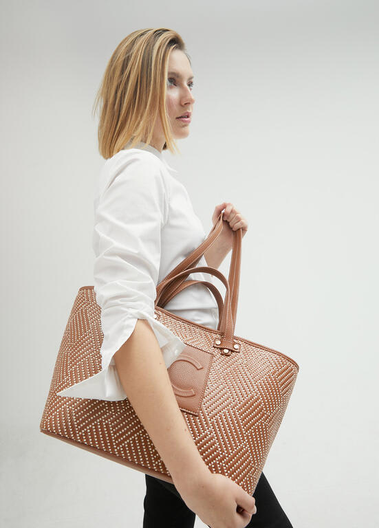 Bolso Lola Casademunt Tote hecho en material trenzado y efecto piel crudo