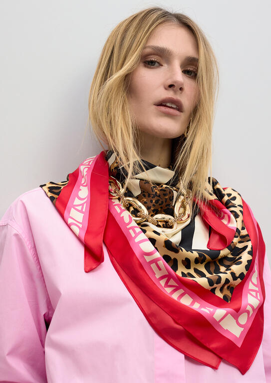 Pañuelo satinado con estampado combinado de rallas y leopardos