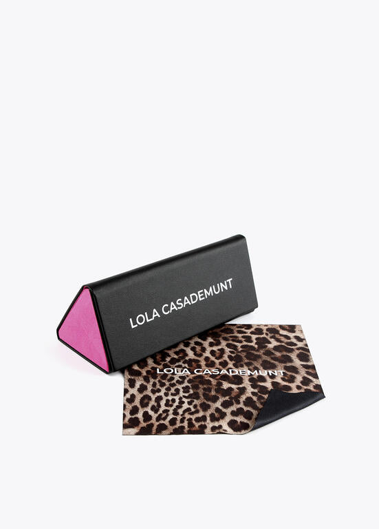 Lentes Lola Casademunt  de sol rectangular con logo leopardo marron